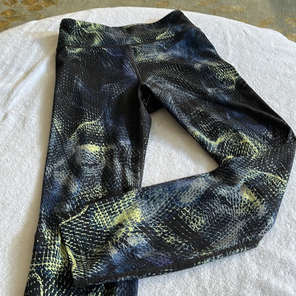 Joy Lab high-rise leggings. Fun, multi-colored pattern. Great condition.